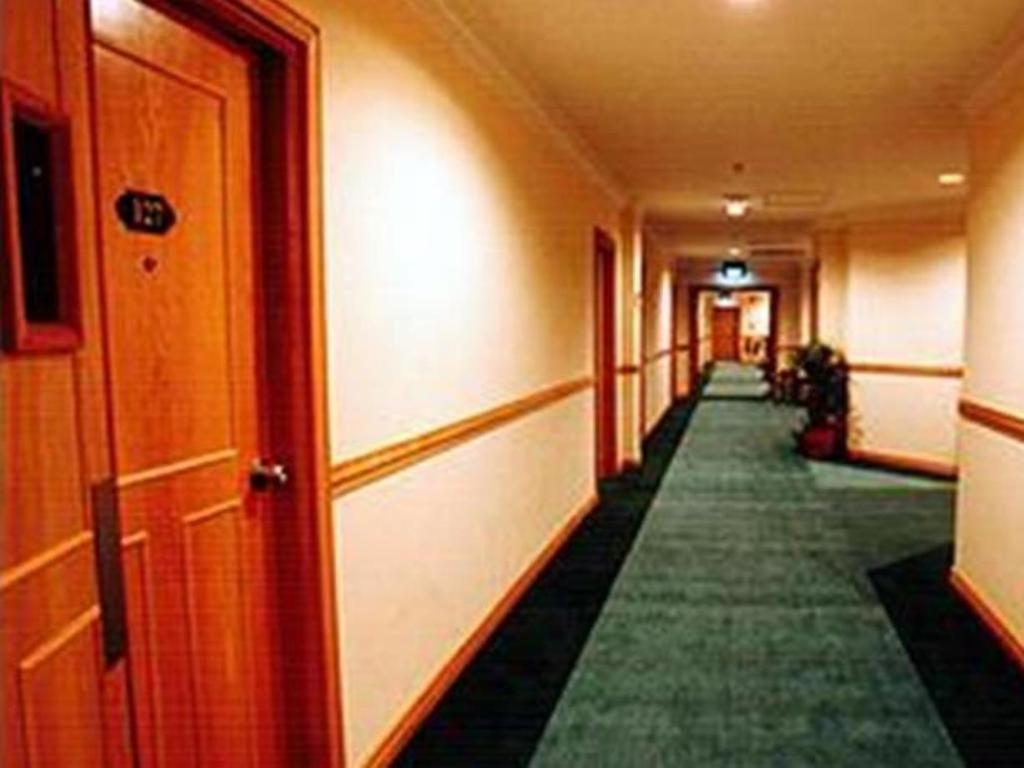 בנדר סרי בגאוואן Traders Inn Brunei מראה חיצוני תמונה