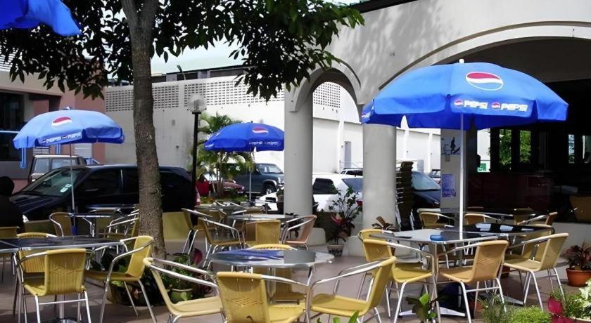 בנדר סרי בגאוואן Traders Inn Brunei מראה חיצוני תמונה