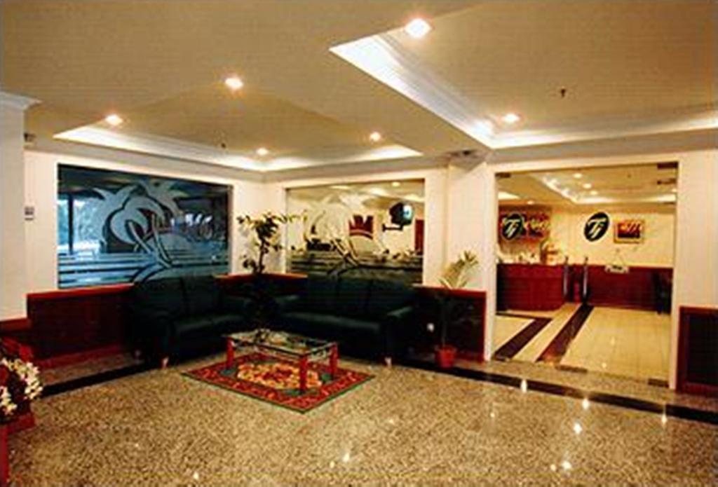 בנדר סרי בגאוואן Traders Inn Brunei מראה חיצוני תמונה
