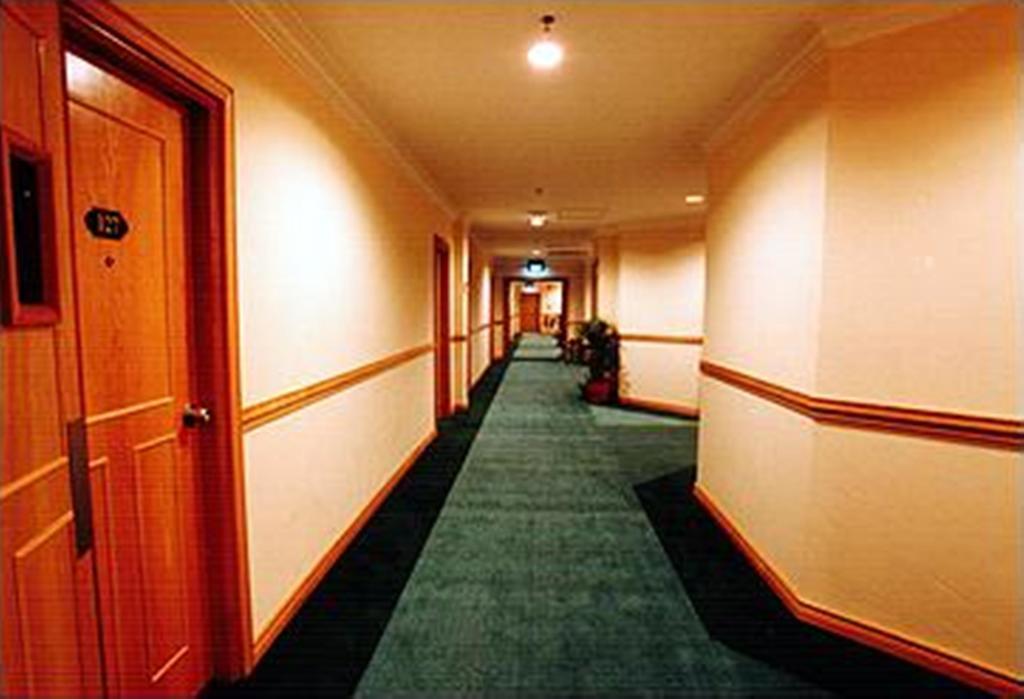 בנדר סרי בגאוואן Traders Inn Brunei מראה חיצוני תמונה