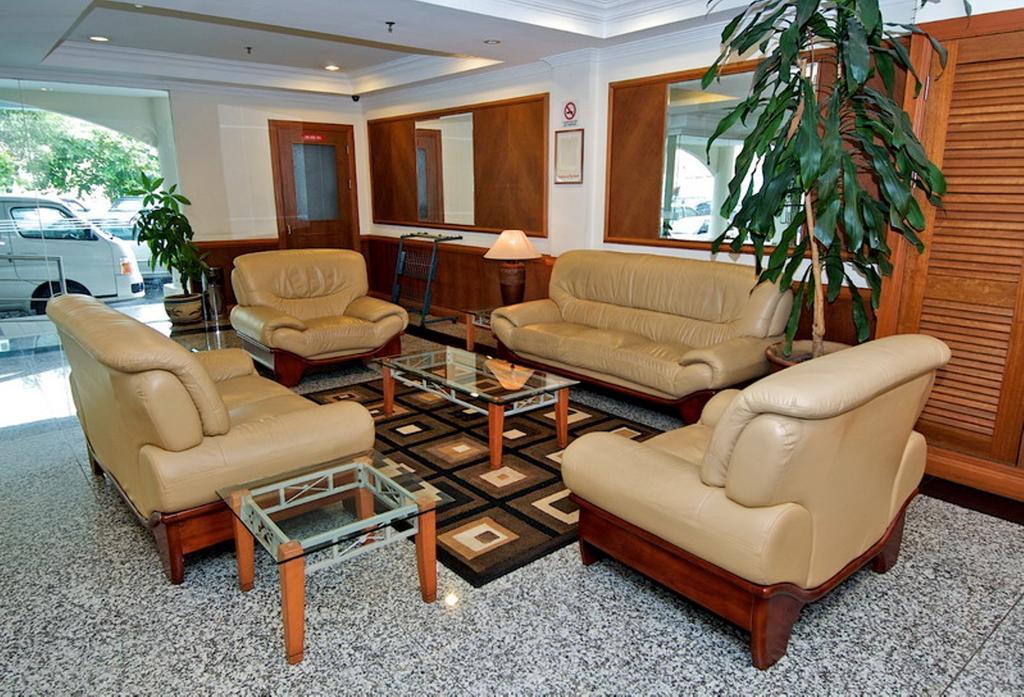 בנדר סרי בגאוואן Traders Inn Brunei מראה חיצוני תמונה